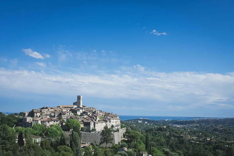 The 30 best places for a PROPOSAL on the French Riviera 51 Saint Paul de Vence Wedding Proposal Family Photoshoot session 1959