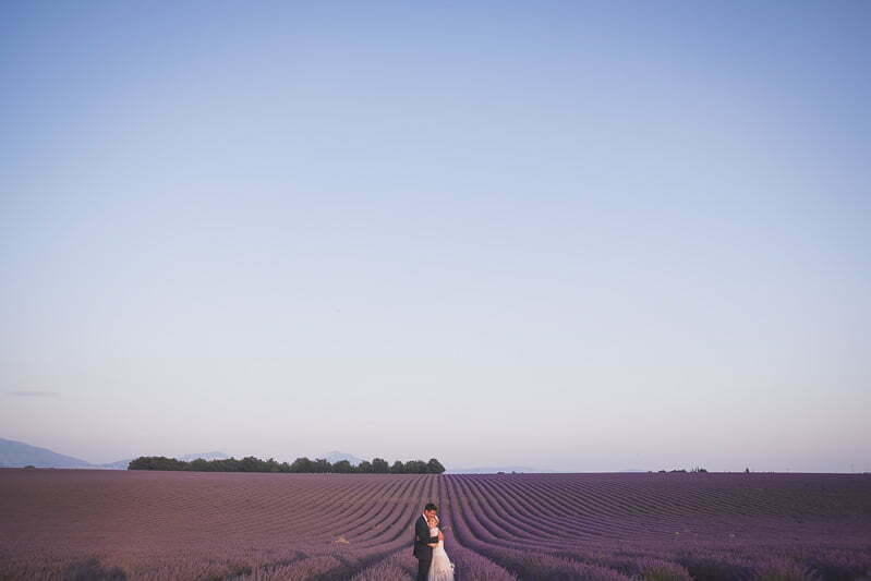 Lavender fields couple photo session south of France wedding 3299