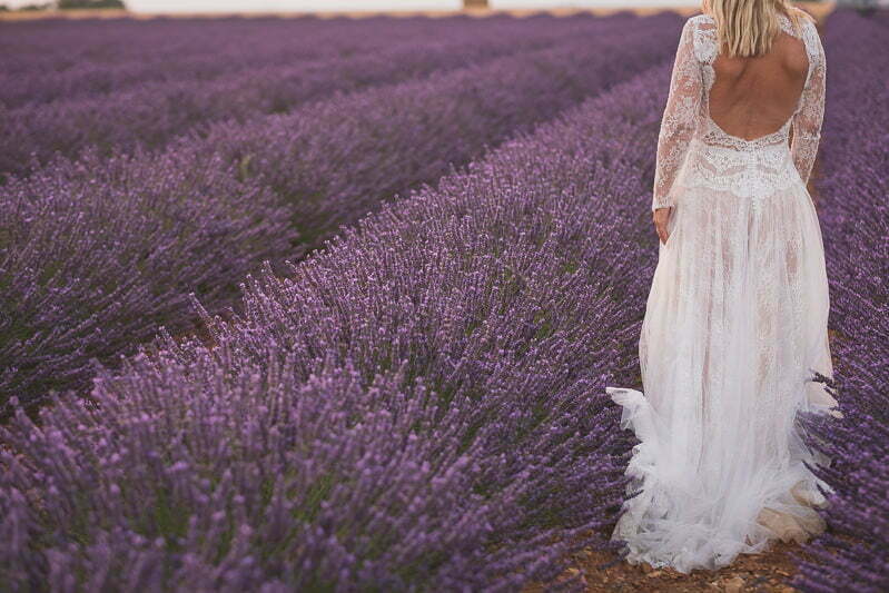 Lavender fields couple photo session south of France wedding 9764