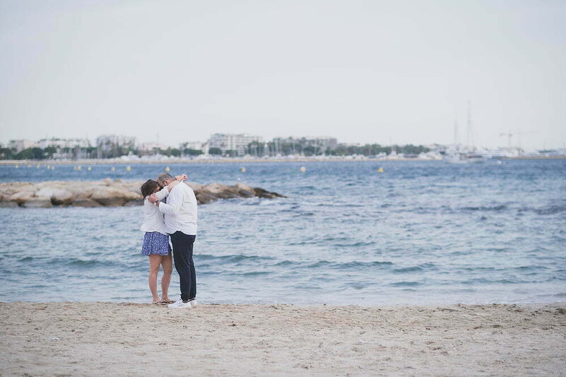 Cannes winter proposal on the beach picnic next to Palais des Festival.
Cannes Proposal planning and photography WIldRoses Studio