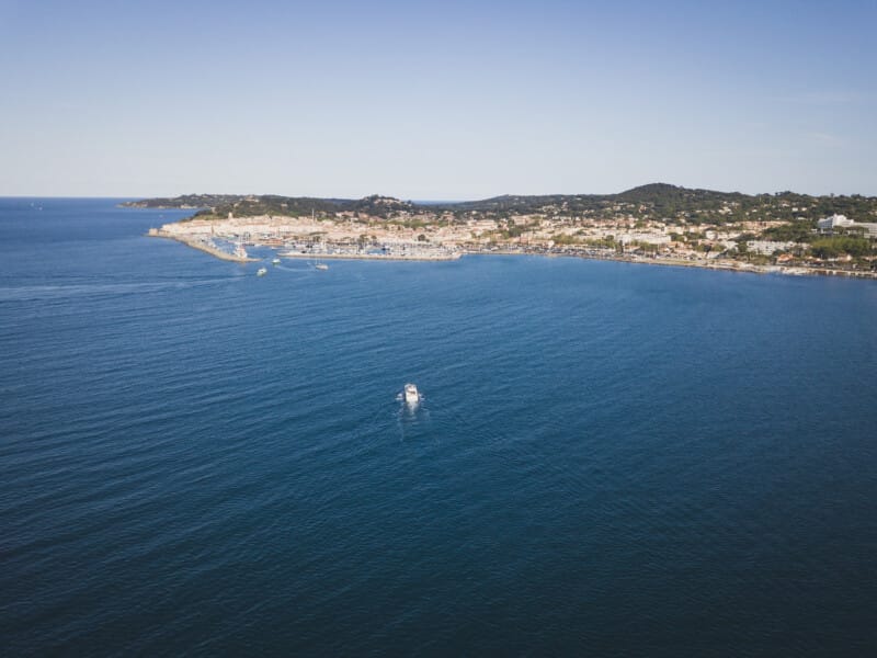 Saint-Tropez Photographer: Luxury Proposal, Elopement, Honeymoon & Family 1 Saint Tropez Sunset Yacht proposal 13 1