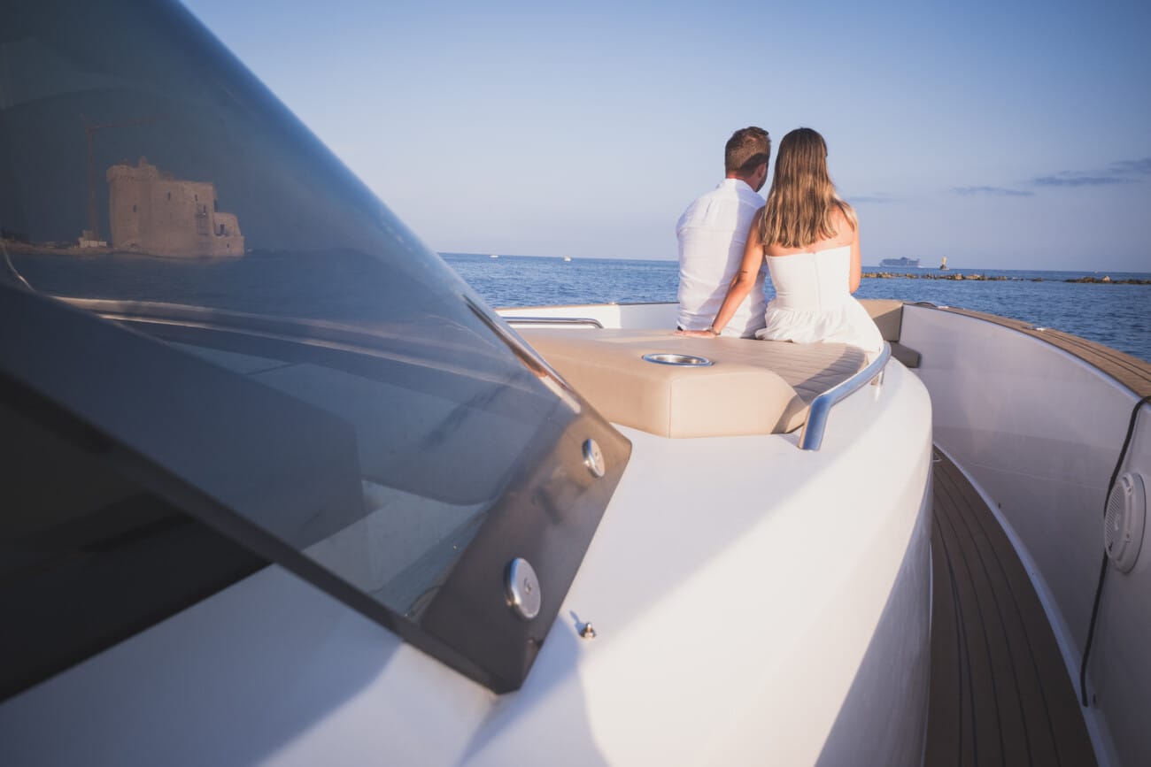 Cannes sunset Yacht Proposal 5 Cannes Yacht Proposal Celebration at sunset in between Lérins Island.
French Riviera proposal Photographer and French Riviera proposal Planner WildRoses