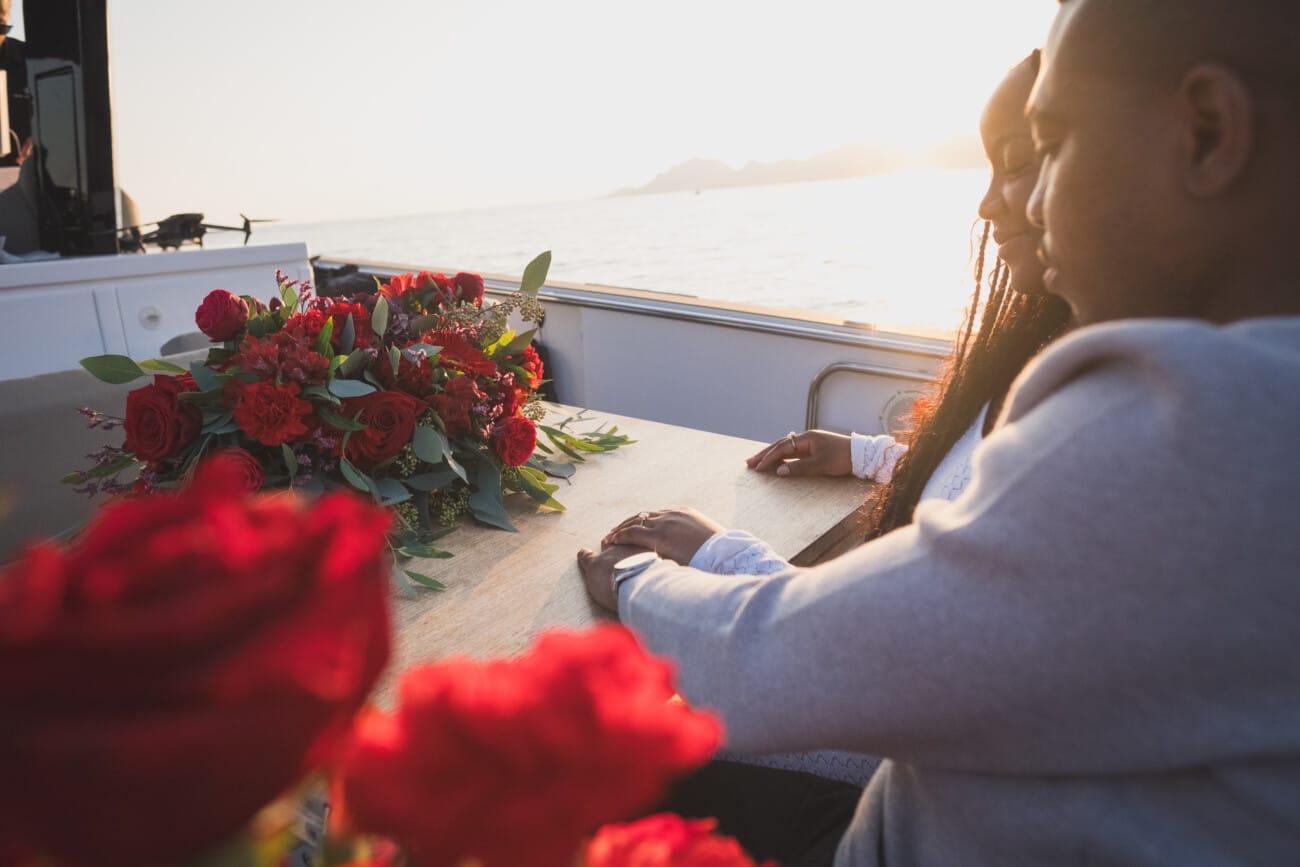 A Romantic Proposal on a Yacht between the Lérins Islands 20 Romantic yacht setting with flowers.
Cannes Proposal planning and Photography WildRoses Studio