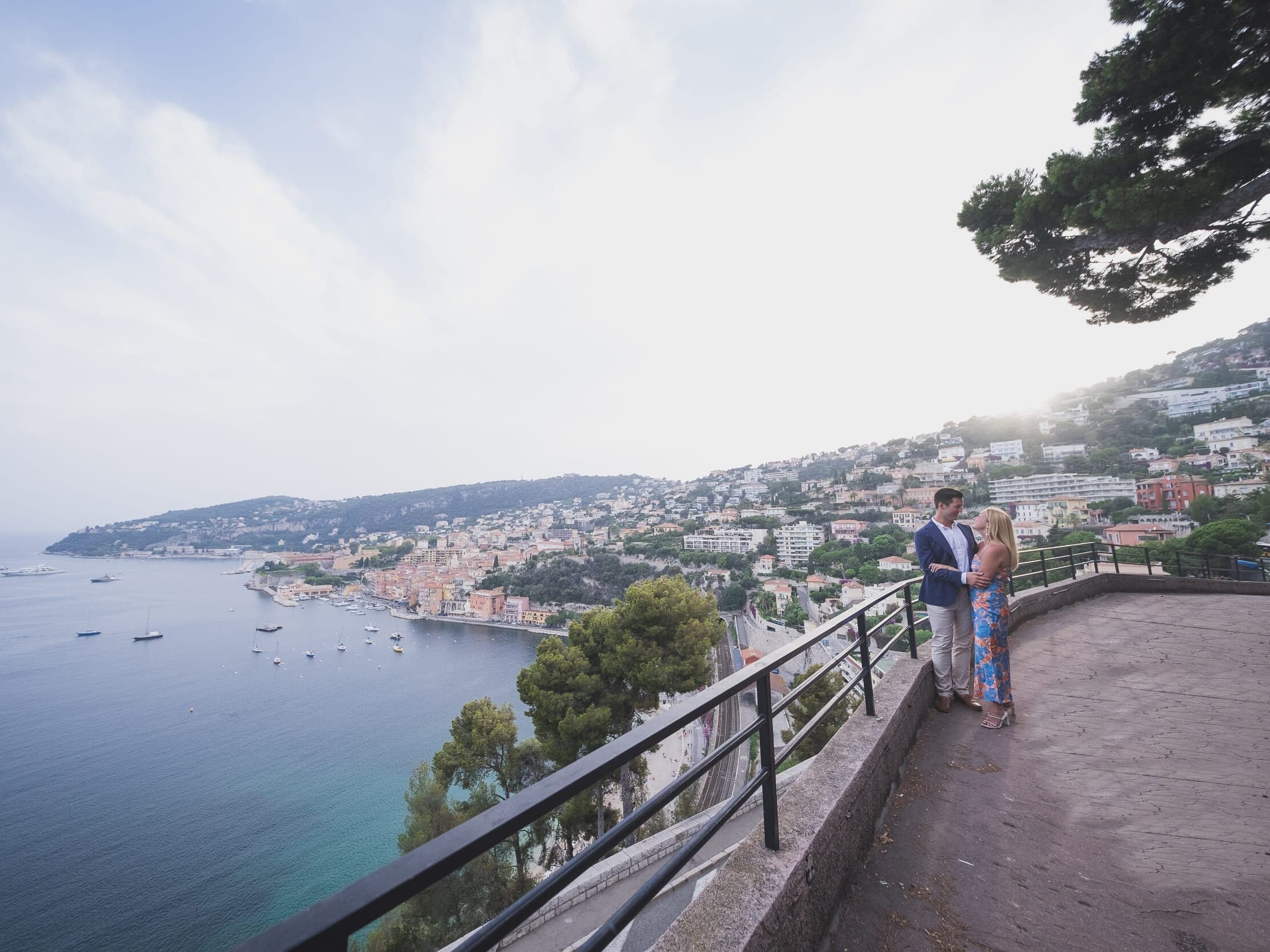 The Most Romantic Villefranche-sur-Mer Proposal Locations: A Riviera Guide 5 VilleFranche-sur-Mer intimate proposal overlooking the bay and colorful town